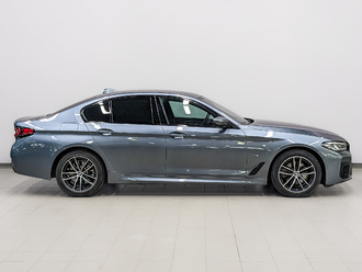 фото BMW 5 (G30/F90) 2021