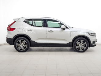 фото Volvo XC40 I 2019