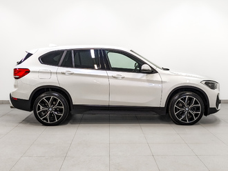 фото BMW X1 (F48) 2021