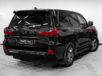 фото Lexus LX III 2018