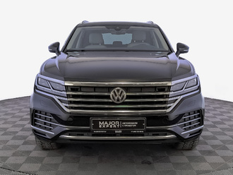 фото Volkswagen Touareg III 2020