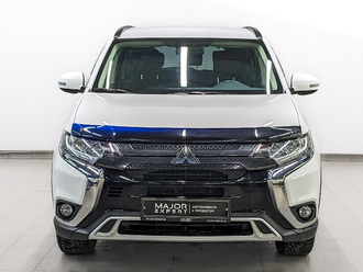 фото Mitsubishi Outlander III 2022