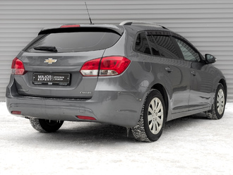 фото Chevrolet Cruze (J300/J305) 2015