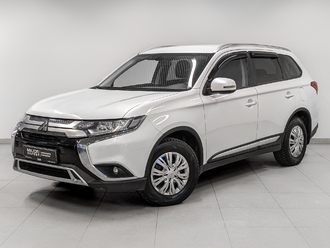 фото Mitsubishi Outlander III 2020