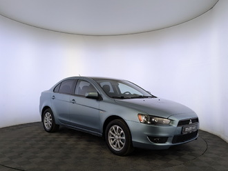 фото Mitsubishi Lancer X 2010