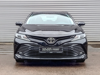 фото Toyota Camry VIII 2018