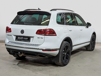 фото Volkswagen Touareg II 2017