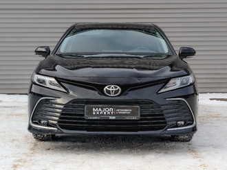 фото Toyota Camry VIII 2021