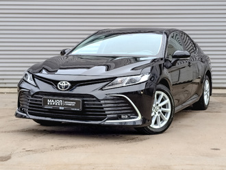 фото Toyota Camry VIII 2021