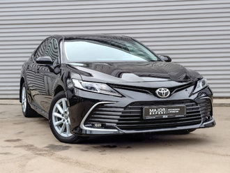 фото Toyota Camry VIII 2021