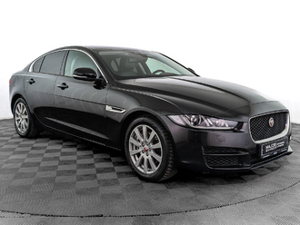 фото Jaguar XE 2018