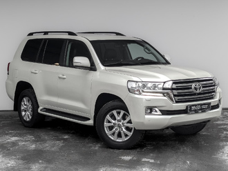 фото Toyota Land Cruiser 200 2018