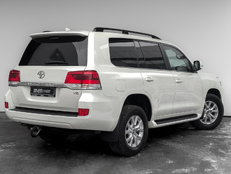 фото Toyota Land Cruiser 200 2018