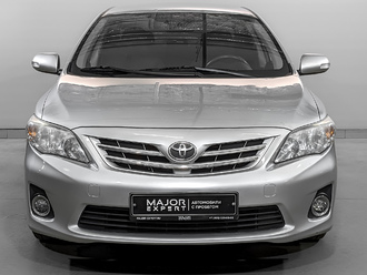 фото Toyota Corolla X 2011