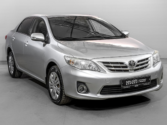 фото Toyota Corolla X 2011