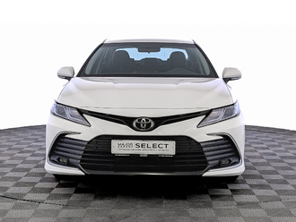 фото Toyota Camry VIII 2021