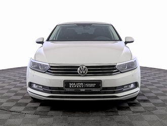 фото Volkswagen Passat B8 2019