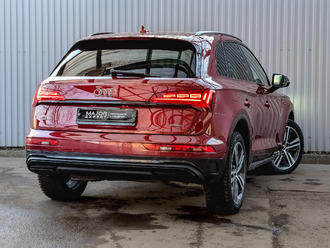 фото Audi Q5 (B9) 2021