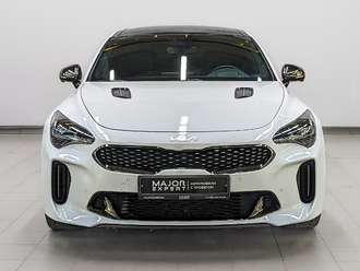 фото Kia Stinger I 2022