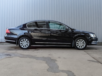 фото Volkswagen Passat B7 2012