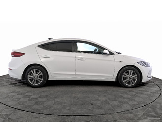 фото Hyundai Elantra VI 2017