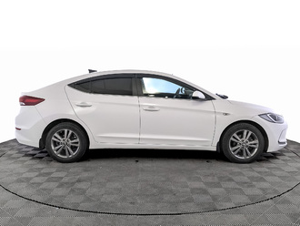 фото Hyundai Elantra VI 2017