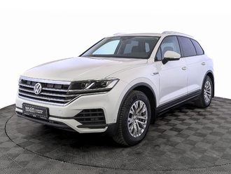 фото Volkswagen Touareg III 2020