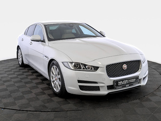 фото Jaguar XE 2015