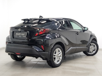 фото Toyota C-HR 2021