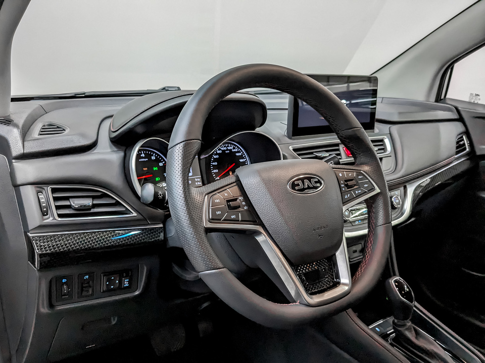 Фото JAC JS3 с пробегом 2 146 км