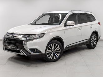 фото Mitsubishi Outlander III 2021