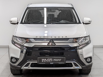 фото Mitsubishi Outlander III 2021