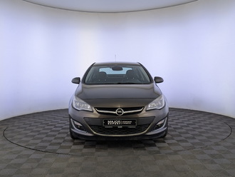 фото Opel Astra J 2013