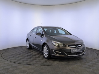 фото Opel Astra J 2013