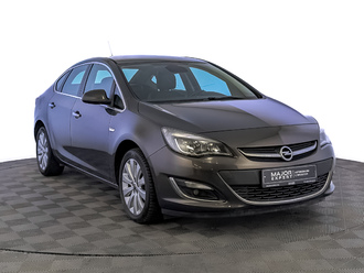 фото Opel Astra J 2013