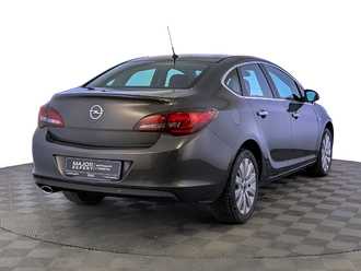 фото Opel Astra J 2013