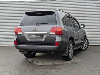 фото Toyota Land Cruiser 200 2013