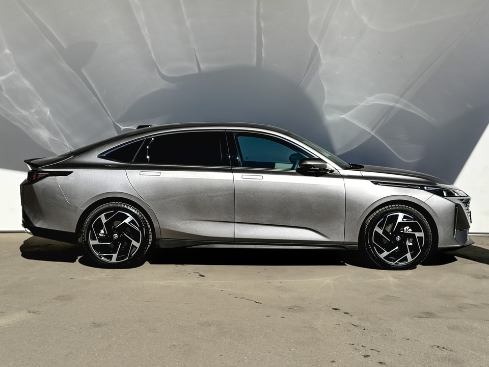 Фото Changan Lamore с пробегом 392 км