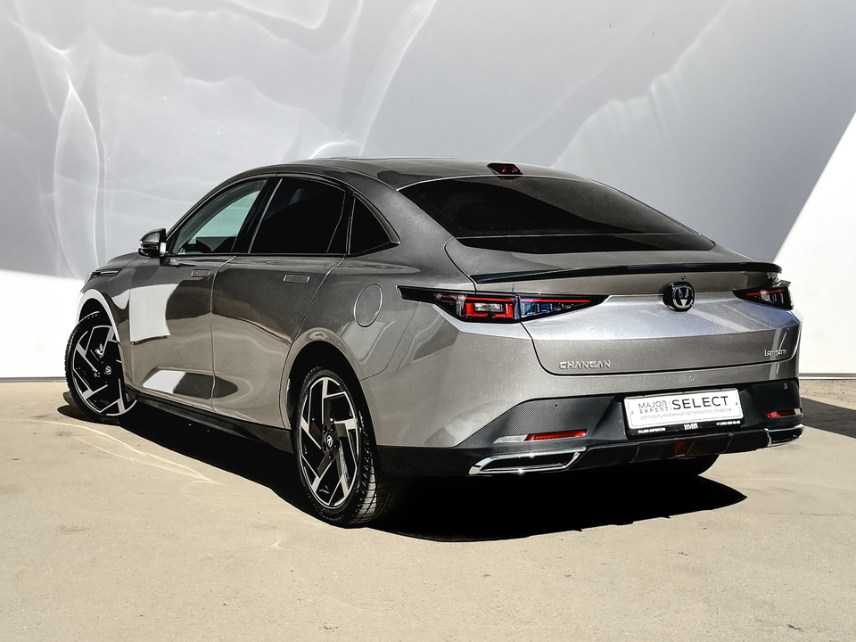 Фото Changan Lamore с пробегом 392 км