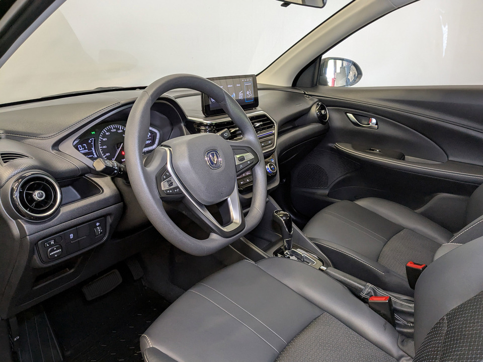 Фото Changan Alsvin II с пробегом 4 089 км