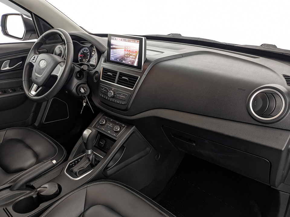 Фото FAW Besturn X40 с пробегом 38 302 км