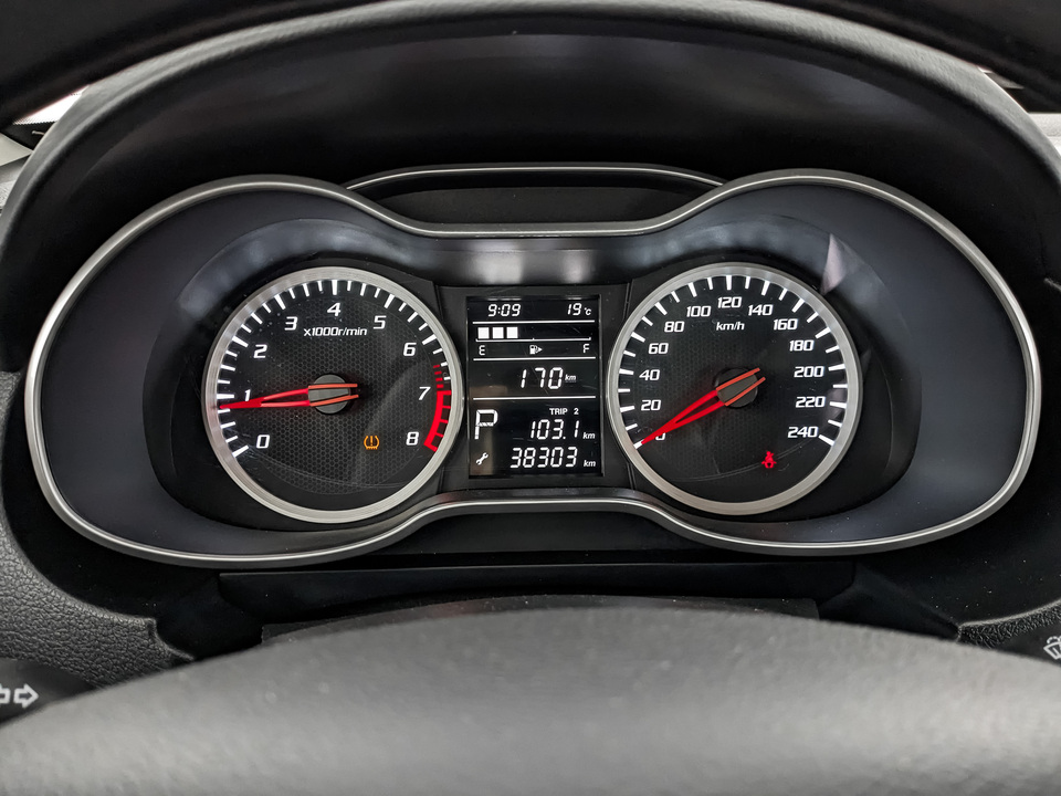 Фото FAW Besturn X40 с пробегом 38 302 км