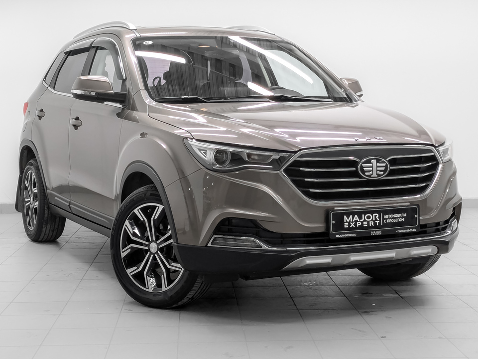 Фото FAW Besturn X40 с пробегом 20 748 км