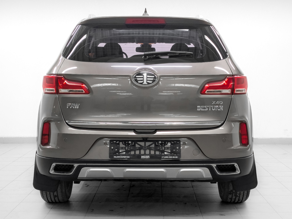 Фото FAW Besturn X40 с пробегом 20 748 км