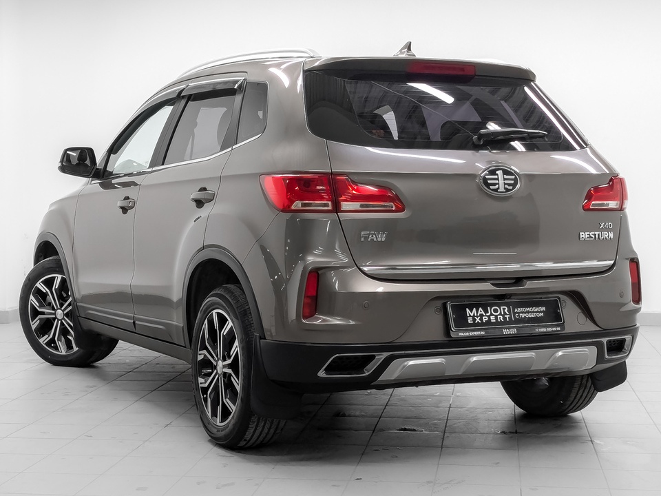 Фото FAW Besturn X40 с пробегом 20 748 км