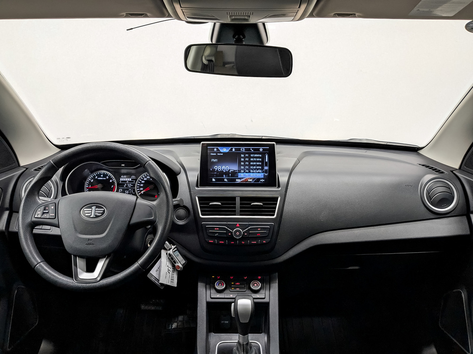 Фото FAW Besturn X40 с пробегом 20 748 км