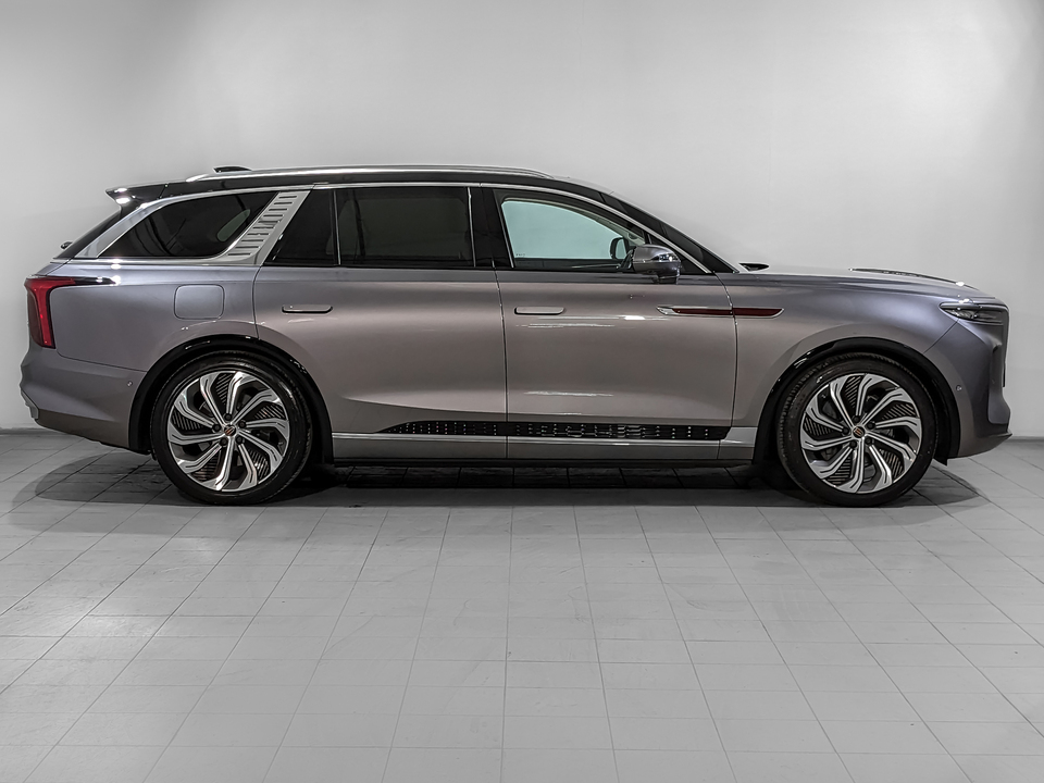 Фото Hongqi E-HS9 с пробегом 25634 км