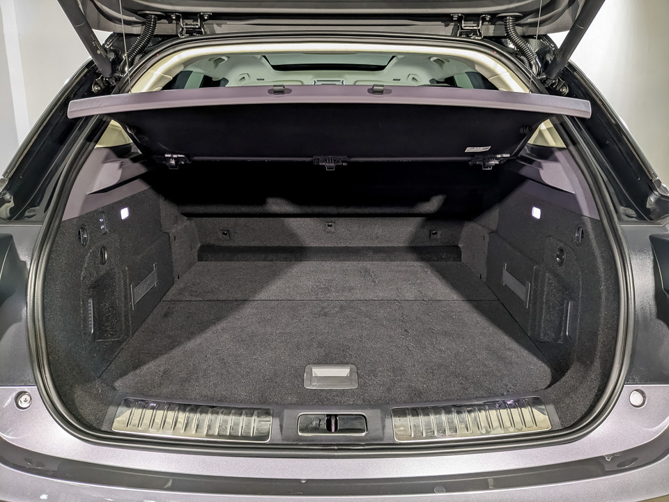 Фото Hongqi E-HS9 с пробегом 25634 км