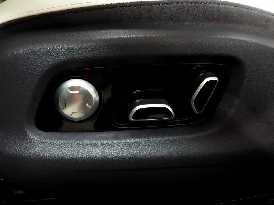 Фото Hongqi E-HS9 с пробегом 25634 км