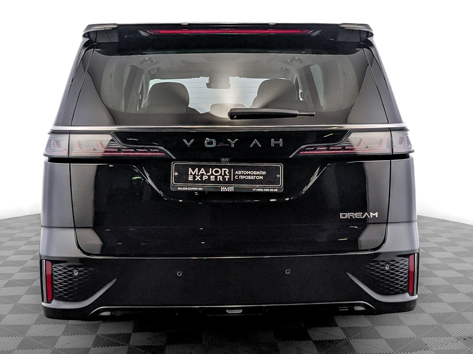 Фото Voyah Dream с пробегом 440 км